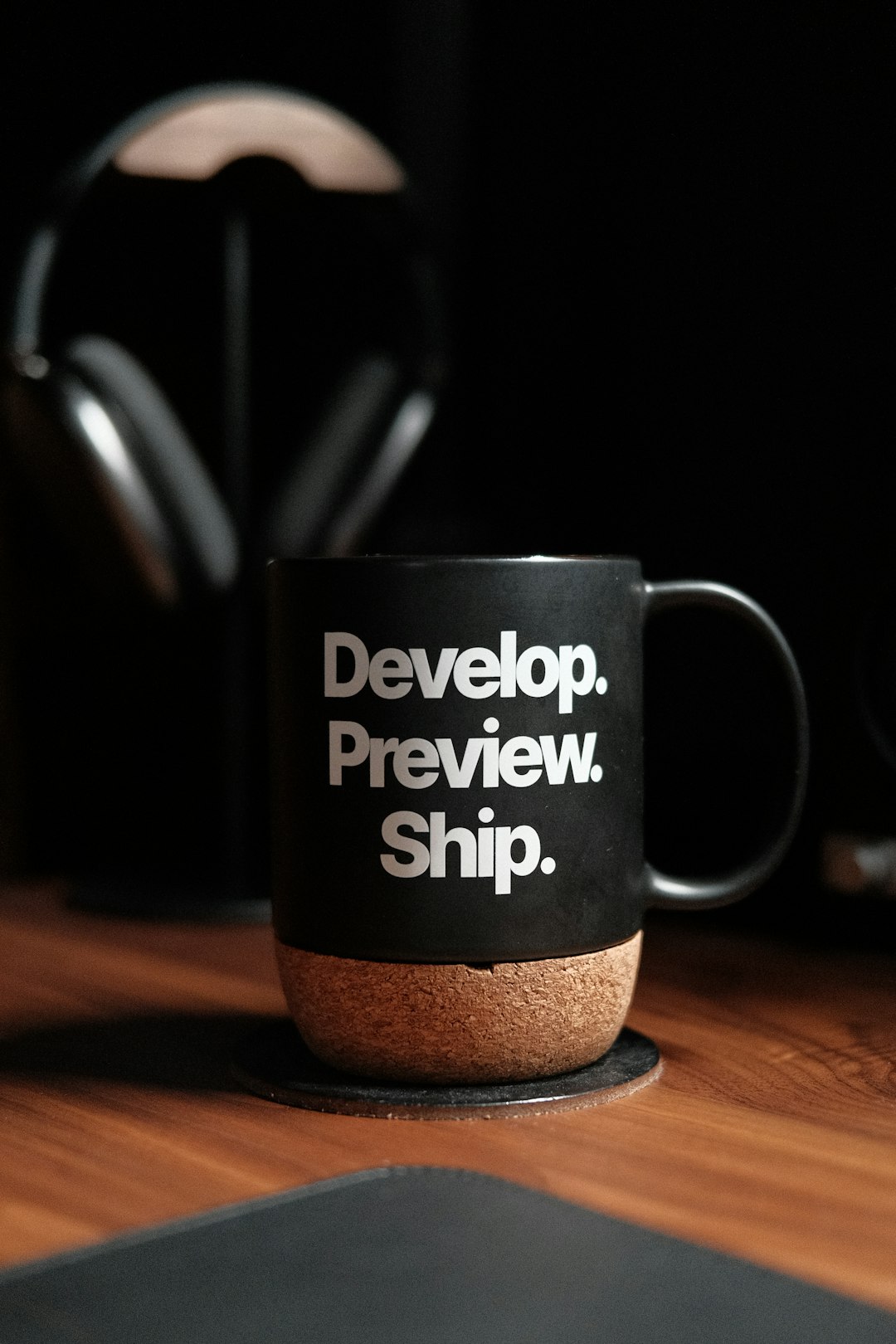 a-coffee-cup-with-a-message-on-it-sitting-on-a-table-efatmngaauw